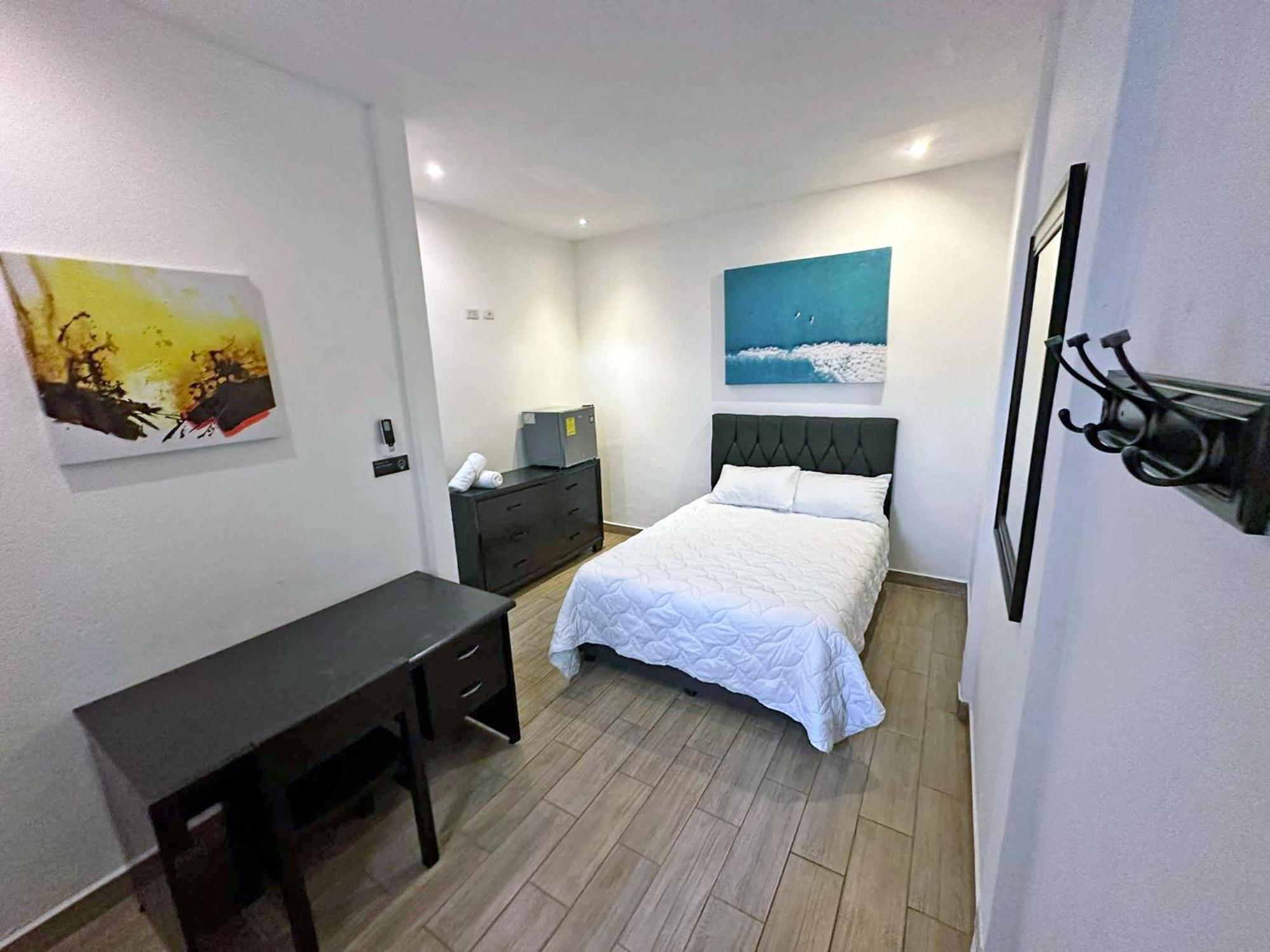 Hotel Surf Ranch Tamarindo Extérieur photo