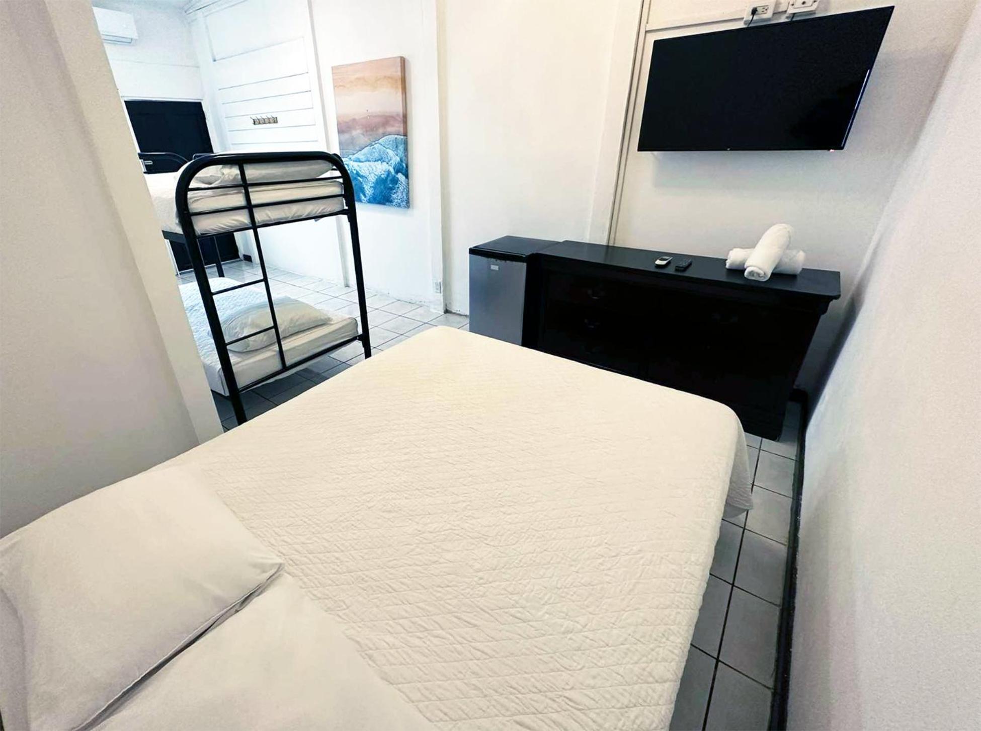 Hotel Surf Ranch Tamarindo Extérieur photo